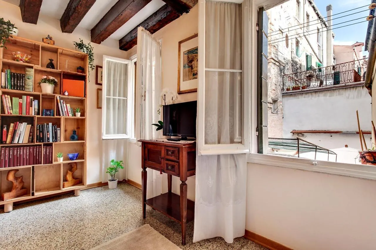 Ca' Apostoli Apartment Venice